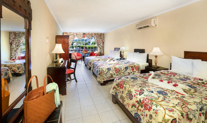 Rooms On The Beach Ocho Rios Exterior foto